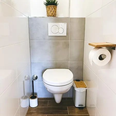 Neu Life&work 2-4-betten Mit Stehschreibtisch Am Uni-klinikum * Essen