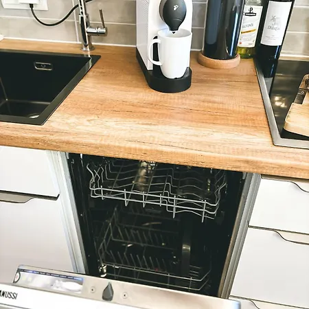 Neu Life&work 2-4-betten Mit Stehschreibtisch Am Uni-klinikum * Essen