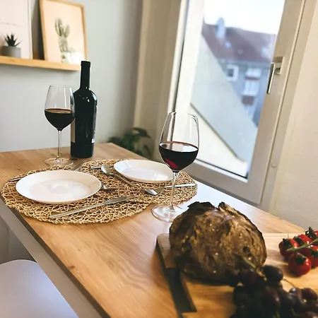 Apartamento Neu Life&work 2-4-betten Mit Stehschreibtisch Am Uni-klinikum Essen