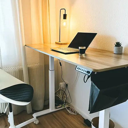 Neu Life&work 2-4-betten Mit Stehschreibtisch Am Uni-klinikum Apartamento Essen