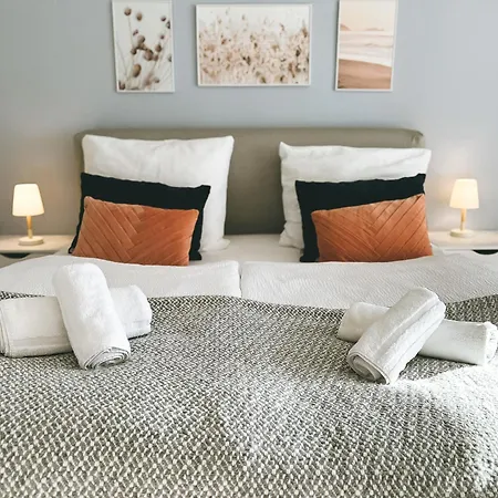 Neu Life&work 2-4-betten Mit Stehschreibtisch Am Uni-klinikum Essen