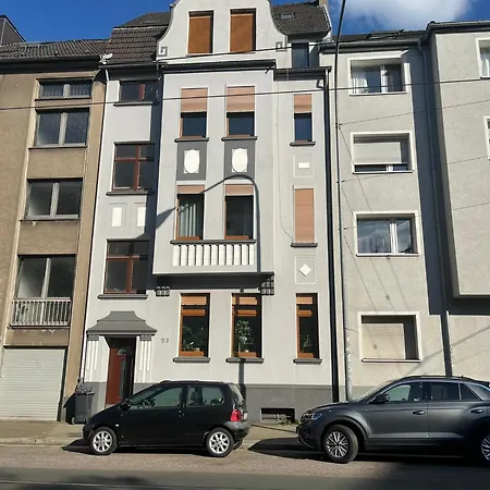 Neu Life&work 2-4-betten Mit Stehschreibtisch Am Uni-klinikum * Essen