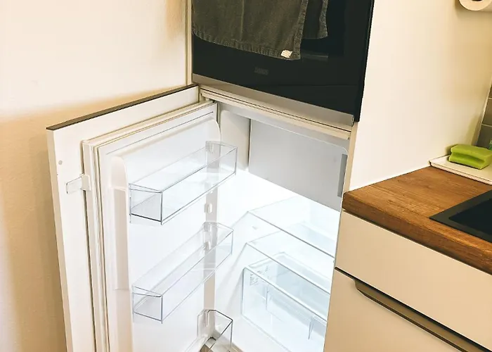 Neu Life&work 2-4-betten Mit Stehschreibtisch Am Uni-klinikum Διαμέρισμα